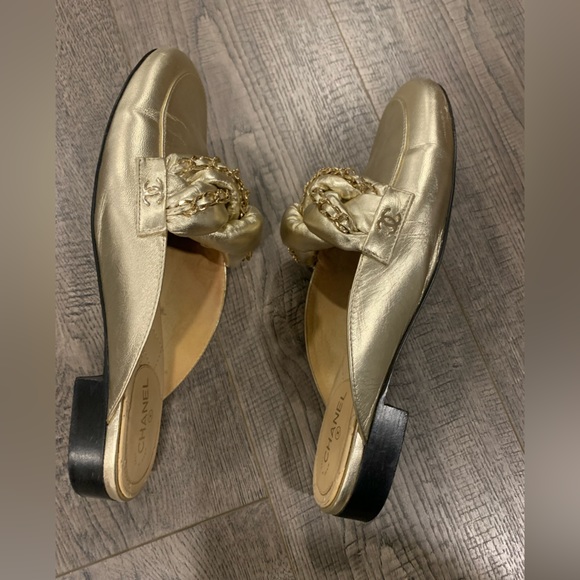 Chanel Metallic gold Leather Braided Chain Mule - Picture 3 of 11